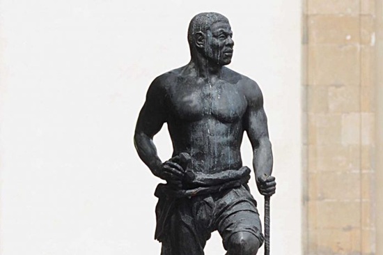 Monumento Zumbi dos Palmares (Foto: Divulgação)