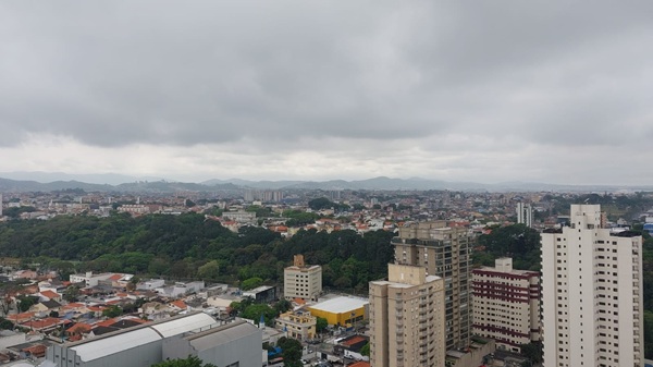 Tempo nublado deve continuar nesta quarta-feira (24) - Foto: Felipe Marcelino/GuarulhosWeb