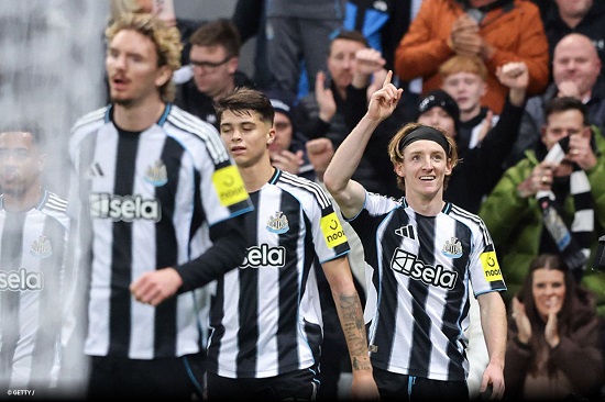 Newcastle 3x0 Benfica - Champions League