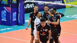 Em busca da liderança, Vôlei Guarulhos BateuBet enfrenta o Praia Clube neste domingo (Foto: Mauro Horita)