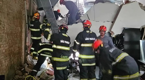 Parte do teto do restaurante Jamile do chef Fogaça