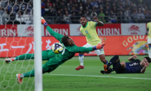 Primeiro gol de Paulo Henrique, do Vasco da Gama, 1x0 contra Japão - Foto: REUTERS/Kim Kyung-Hoon