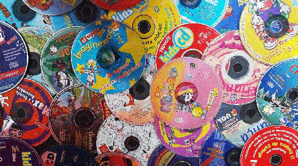 Jogos em CD's foram febre nos anos 2000 - Foto: Reprodução