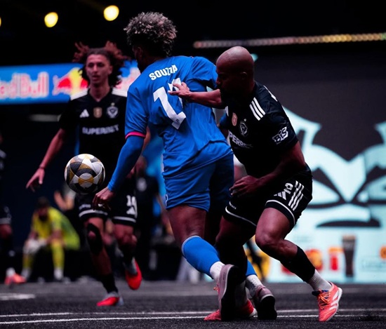 Fúria FC (3) 2 x 2 (2) FC Real Elite - Kings League Brazil (Foto: Cinelin FC)