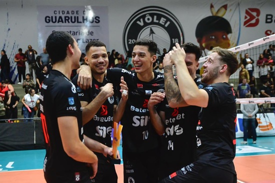 Vôlei Guarulhos BateuBet se mantém no G4 e recebe São José no domingo.(Foto: Mauro Horita)