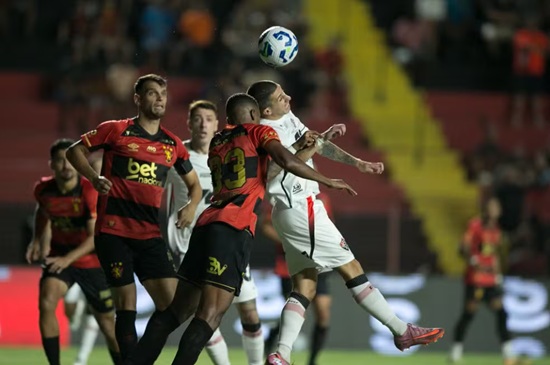 Sport 1 x 3 Vitória - Brasileirão 2025 (Foto: Marlon Costa)