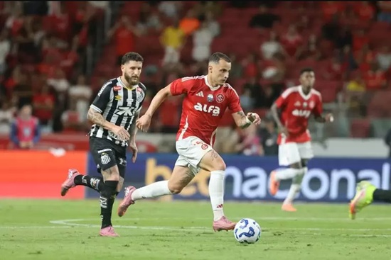 Internacional 1 x 1 Santos - Brasileirão 2025 (Foto: Ricardo Duarte/Internacional)