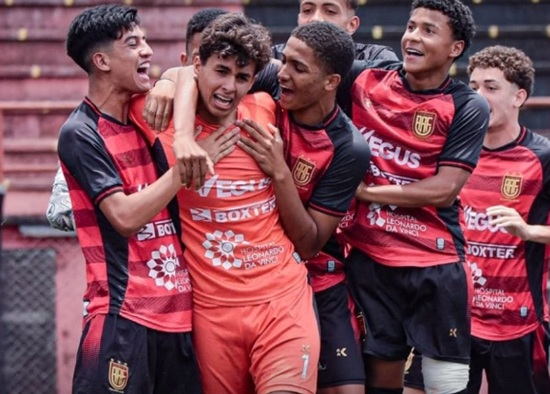 Flamengo Guarulhos 2x2 Linense (Pênaltis: Flamengo Guarulhos 3x1 Linense) - Paulista Cup (Foto: Lolê Arts/Flamengo)