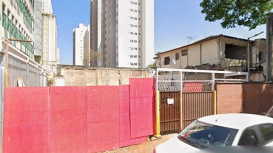 Local onde o desabamento aconteceu, em Guarulhos (Foto: Reprodução/Google Street View)