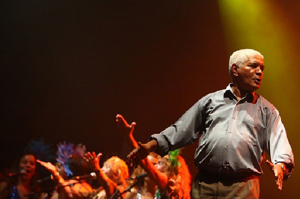 Maestro Dudu se apresenta nesta sexta-feira no Adamastor - Foto: Reprodução