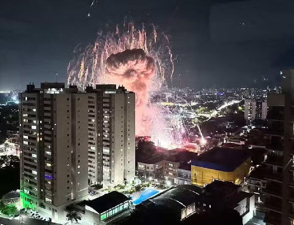 Explosão ocorreu nesta noite de quinta-feira (13) - Foto: Reprodução/G1