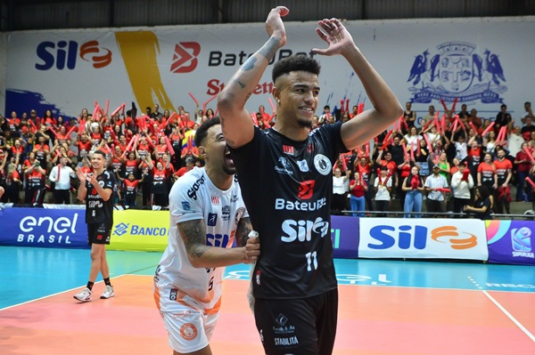 Ponteiro Manu Armoa foi destaque marcando 17 pontos - Foto: Reprodução/Voleiguarulhos