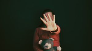 Dia Mundial para a Prevenção e Cura da Exploração, Abuso e Violência Sexual Infantil - Foto: shutterstock