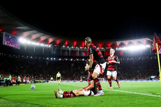 Flamengo 3x2 Santos - Brasileirão 2025 (Foto: Gilvan de Souza / CRF)