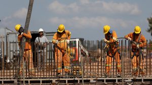 Número de trabalhadores desocupados cai em 30% - Foto: SSP