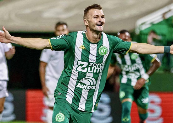 Chapecoense 4 x 2 Santos - Brasileirão 2026 (Foto: Rafael Bressan/Chapecoense)