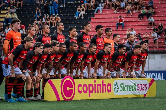 Flamengo Guarulhos estreia na Copinha 2026 neste sábado com entrada gratuita (Foto: Divulgação)
