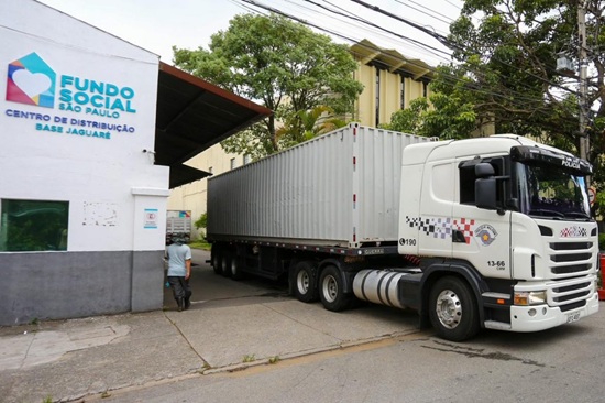 Fundo Social de SP e Polícia Militar entregam 4,8 mil cestas básicas na Operação Verão Integrada (Foto: Divulgação)