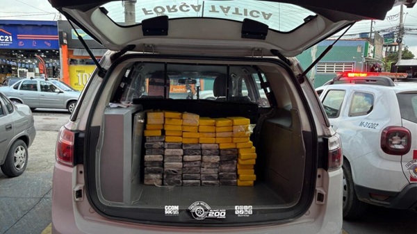 Polícia Militar prende homem e apreende mais de 74 kg de cocaína em Guarulhos (Foto-Policia Militar)