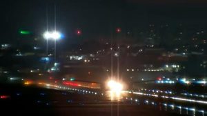 Avião pousa segundos antes de outra aeronave decolar na mesma pista em Guarulhos (Foto-Divulgação)