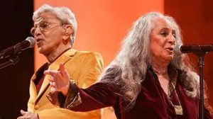 Caetano Veloso e Maria Bethânia em show da turnê 'Caetano & Bethânia' na Arena Castelão em Fortaleza/Divulgação