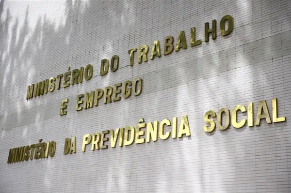 Governo adia por 90 dias regra sobre trabalho (Foto-Marcelo Camargo Agencia Brasil)