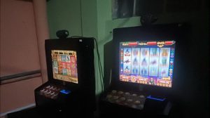 PM prende proprietária por jogos de azar e apreende simulacro em Guarulhos (Foto-PM)