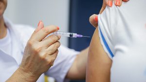 vacinacao-dengue-sp-investimento-bilionario-butantan-fabricas (Foto: Ascom Prefeitura/Anderson Lippi)