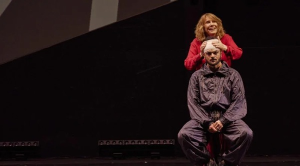 Renata Sorrah estreia temporada no Sesc Guarulhos (Foto: Nana Moraes)