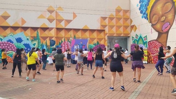 Projeto gratuito de Zumba reúne até 70 mulheres por aula no Bonsucesso (Foto-Divulgação)