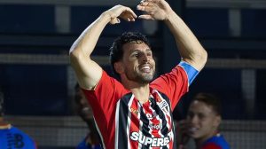 São Paulo segue na liderança após vitória contra o Bragantino - Foto: Joisel Amaral