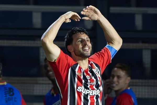 São Paulo segue na liderança após vitória contra o Bragantino - Foto: Joisel Amaral