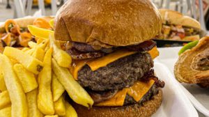 Internacional Shopping promove festival de Saint Patrick’s Day com chopp verde e rock (Divulgação - Shopping Internacional)