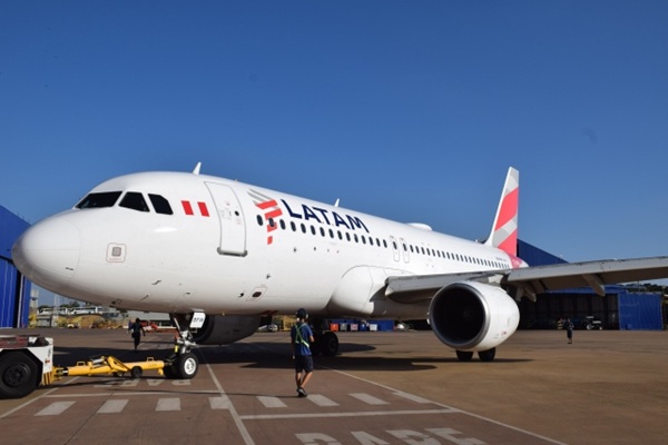 Voo da LATAM vindo de Guarulhos passa por varredura após suspeita de bomba (Foto-Divulgação)