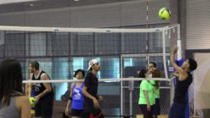 Inscrições abertas para aulas gratuitas de vôlei em Guarulhos (Foto: Stephany Tiveron)