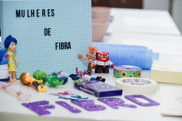 Vivência arteterapêutica para mulheres com fibromialgia acontece em Guarulhos (Imagem: Umaitá Pires / PMG)