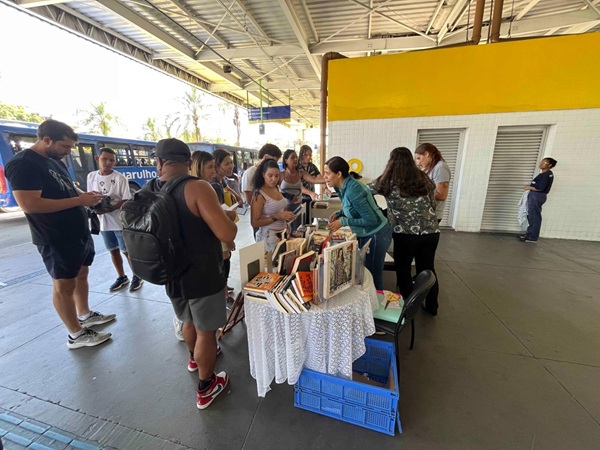 Leitura no trajeto: Confira datas do Bibiomóvel no Terminal Pimentas (Foto: Divulgação)