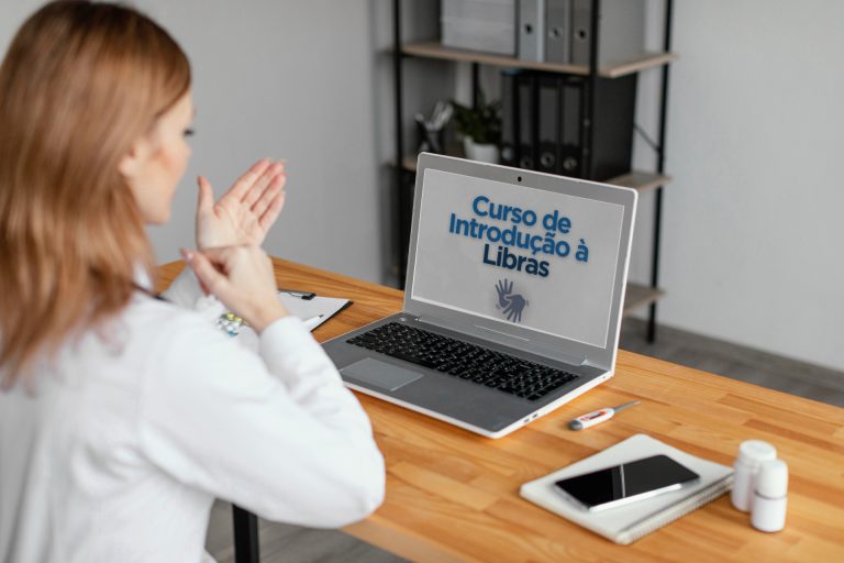 Inscrições para curso gratuito de Libras abrem nesta quarta-feira (Foto-Divulgação)