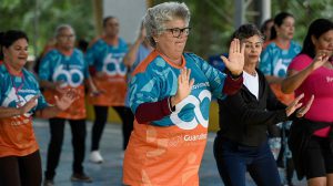 Polo Ativação 60+ Vila Alzira oferece aulas de ginástica, ritmos, alongamento e pilates para idosos (Foto: Sidnei Barros)