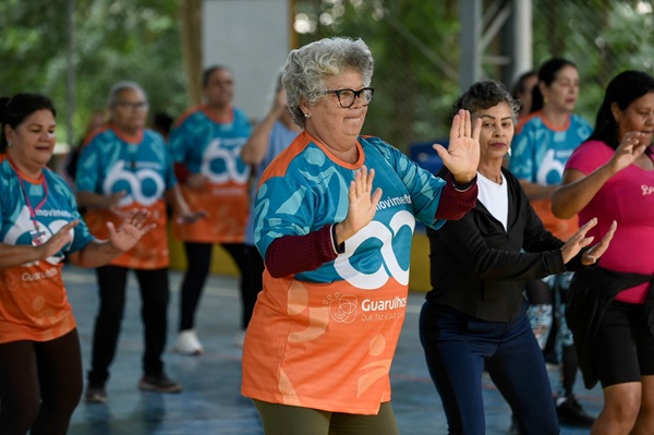 Polo Ativação 60+ Vila Alzira oferece aulas de ginástica, ritmos, alongamento e pilates para idosos (Foto: Sidnei Barros)