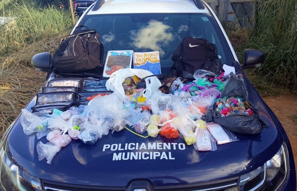 GCM de Guarulhos apreende 6 kg de drogas e prende três por tráfico nesta sexta (Imagem: Divulgação/PMG)