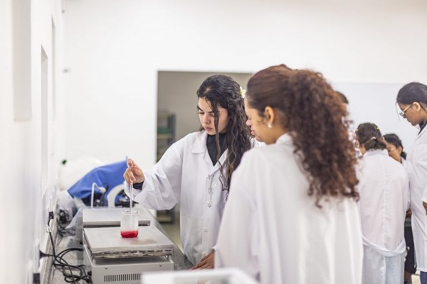 Rede Estadual de SP Abre Inscrições para Seleção de Professores do Ensino Médio Técnico (Foto-Divulgação)
