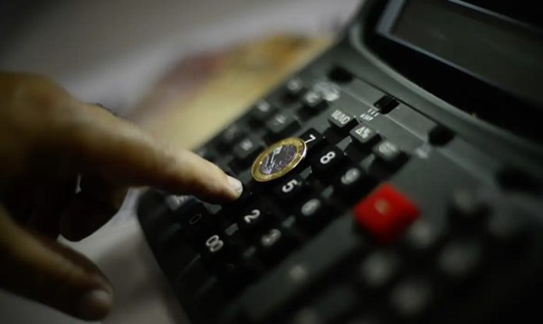 Governo estende benefícios do Desenrola para faixa de renda mais alta (Foto: Marcello Casal Jr/Agência Brasil)