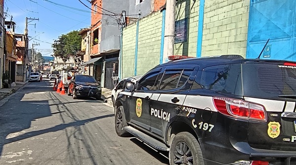 Indústria de plástico é flagrada furtando energia durante operação da Polícia Civil e EDP em Guarulhos (Foto-Divulgação EDP)