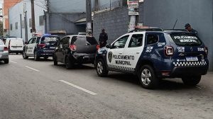 GCM de Guarulhos recupera motocicleta furtada e outros dois veículos com apoio da CSI (Foto: Divulgação / PMG)
