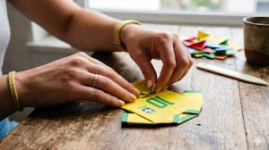 Bibliotecas de Guarulhos recebem oficina de origami inspirada na Copa do Mundo (Foto-Divulgação)