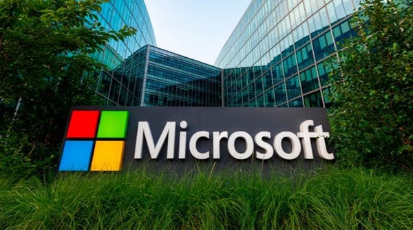Microsoft abre vaga de estágio em Gestão de Programas de Negócio em São Paulo (Imagem: HJBC/Shutterstock)