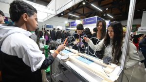 Feira do Estudante abre oportunidades (Imagem: Fábio Nunes Teixeira / PMG)