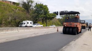 Pista marginal da Dutra recebe obras de recuperação (Divulgação/CCR)