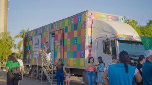 Projeto itinerante atende 9 mil alunos com oficinas (Foto-Reprodução)